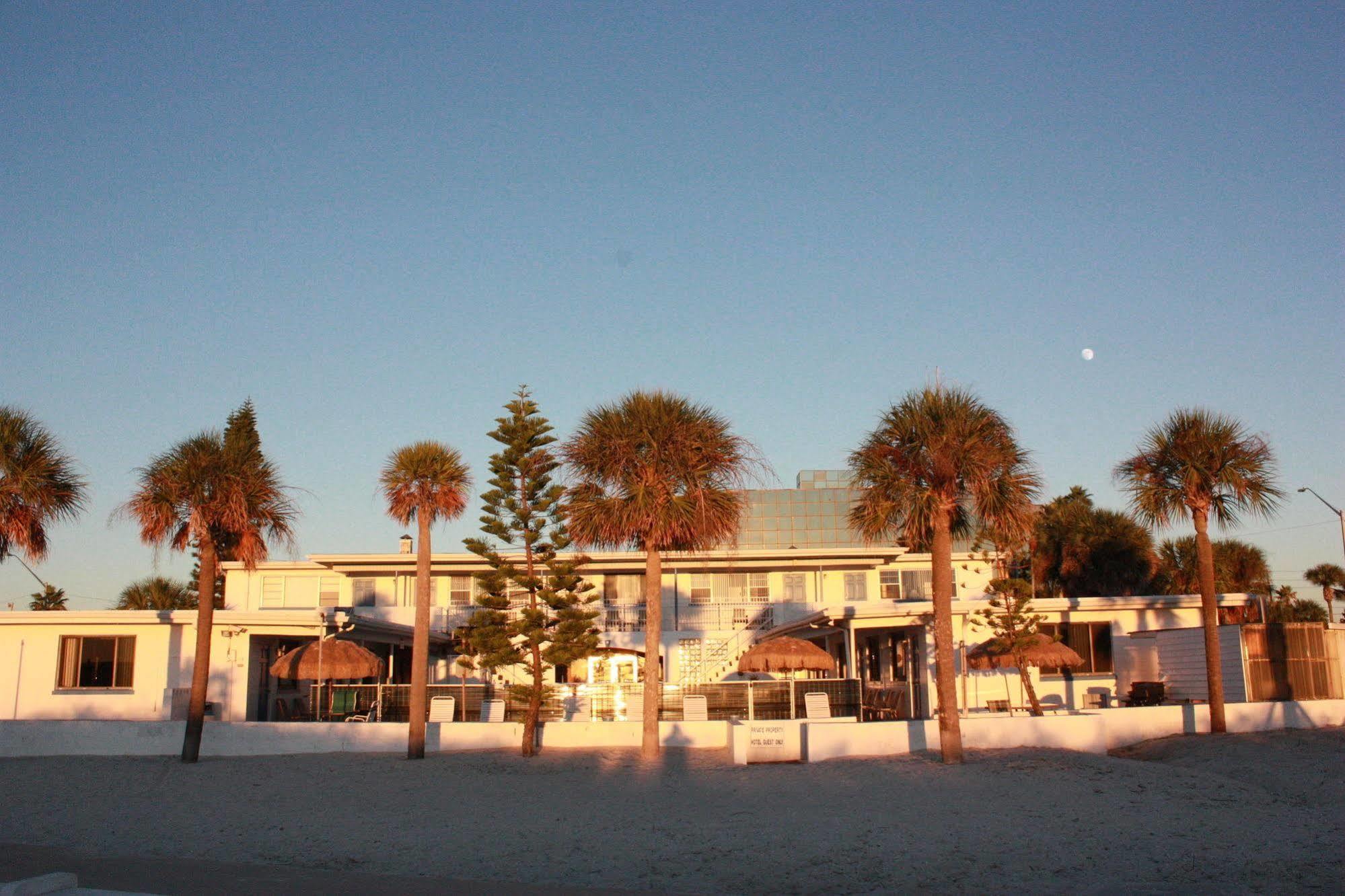 Ibeach Resort Treasure Island Exterior foto